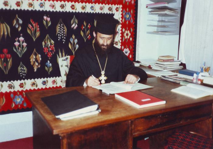 Superior al Aşezămintelor româneşti de la Ierusalim şi Iordan, la birou