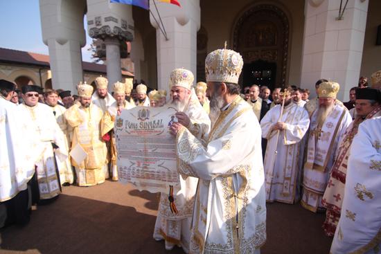 În ziua proclamării canonizării Mitropolitului Simion Ştefan (30 octombrie, 2011)