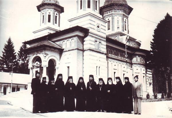 Cu obştea monahală a mănăstirii