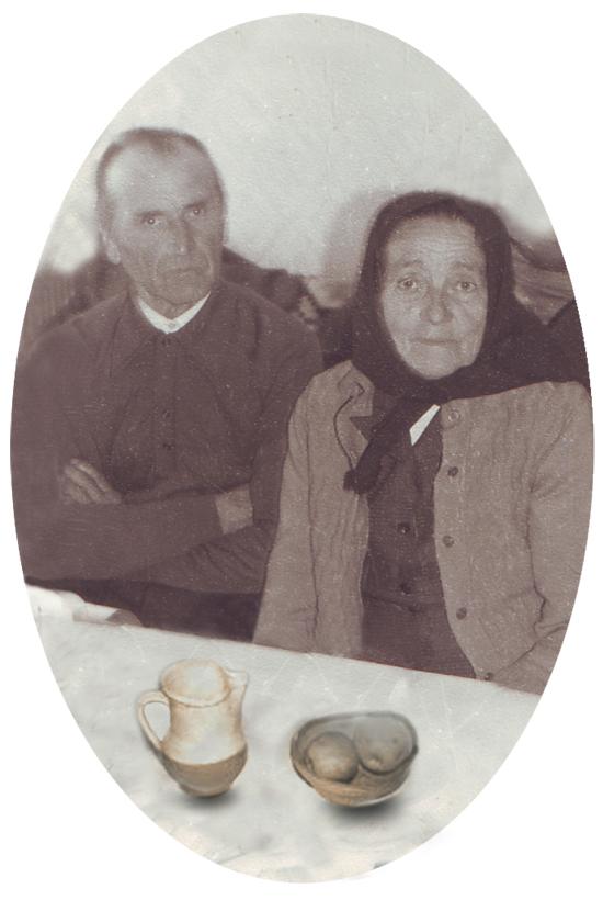 Părinţii săi, Dumitru şi Rozalia