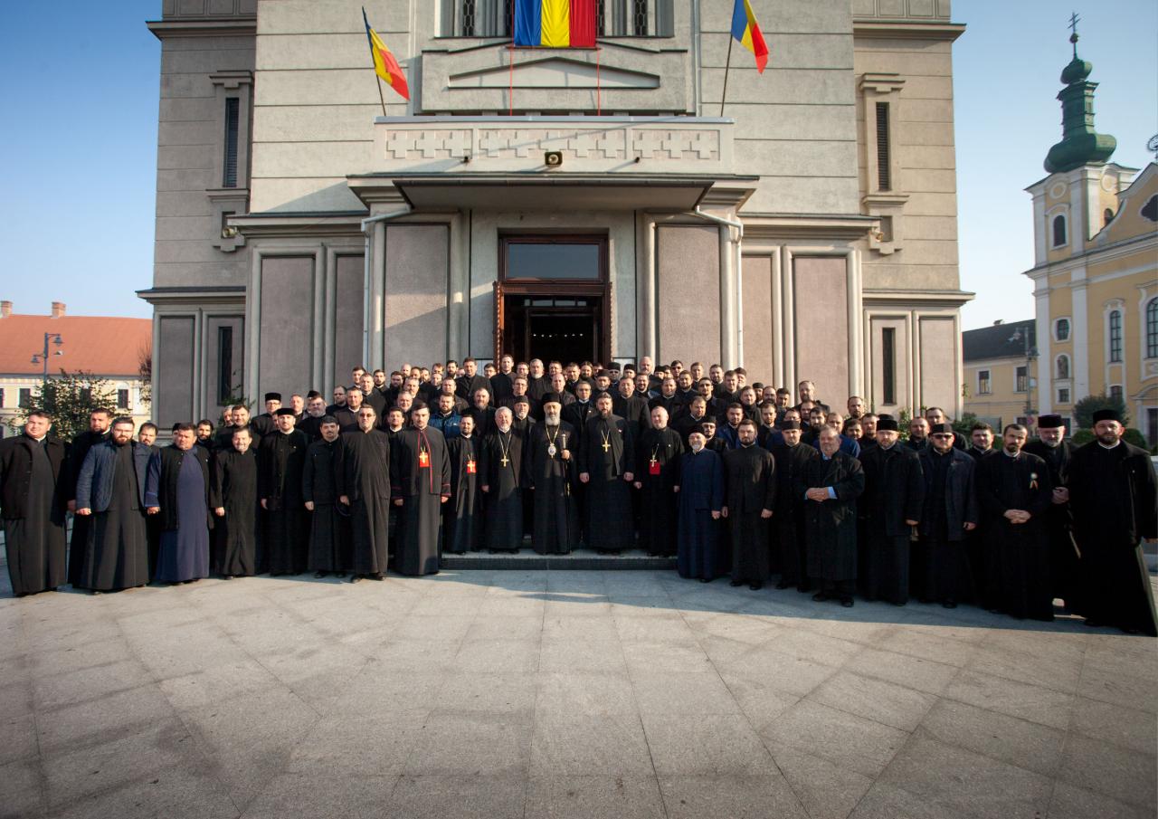 În mijlocul preoților din cele cinci protopopiate ale județului Mureș, cu prilejul Conferinței pastoral-misionare de toamnă (12 noiembrie 2018)