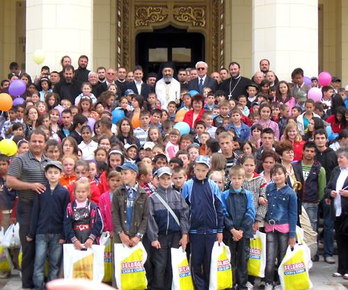 La evenimentul „Ziua Copilului în culori”, Alba Iulia (11 iunie, 2011)