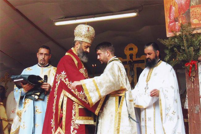 Hirotonind întru preot pe diaconul Decebal Gorea (1 octombrie, 2009)