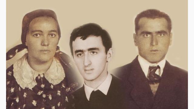 Între părinţii săi, la vârsta de 17 ani