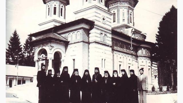 Cu obştea monahală a mănăstirii