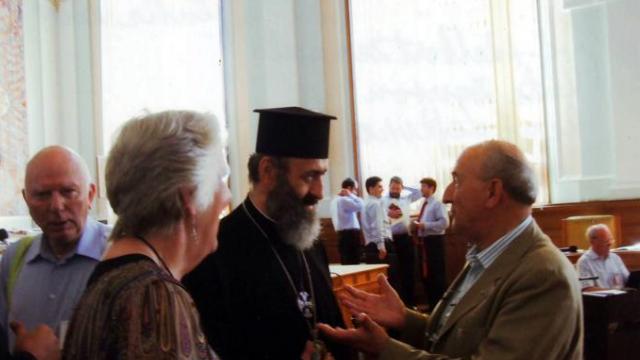 În Aula Magna a UBB din Cluj-Napoca, la Conferinţa ecumenică a IEF cu Prof. A. Denaul, Kate Davson şi R. Lefèvre (iulie, 2009)