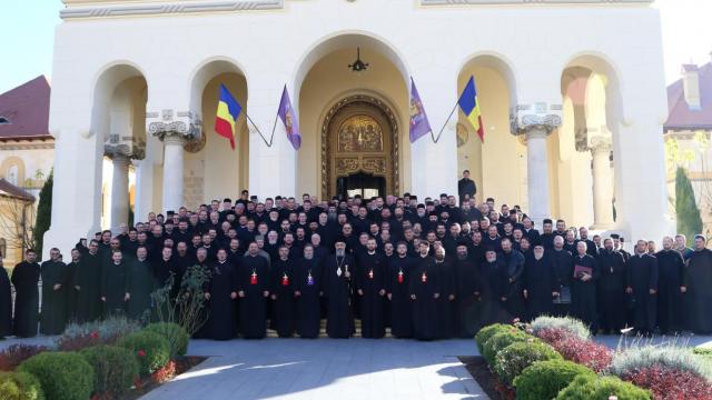 În mijlocul preoților din cele cinci protopopiate ale județului Alba, cu prilejul Conferinței pastoral-misionare de toamnă (5 noiembrie 2018)