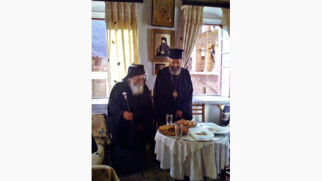 Cu Eminenţa Sa Damianos, Arhiepiscopul Sinaiului (august, 2009)