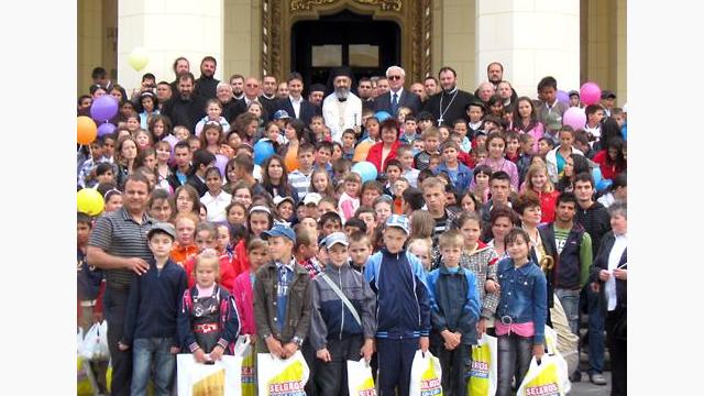 La evenimentul „Ziua Copilului în culori”, Alba Iulia (11 iunie, 2011)
