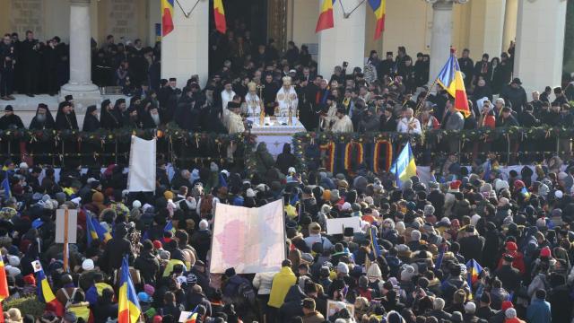 Slujba de Te-Deum, oficiată cu prilejul Centenarului Marii Uniri de către Preafericitul Părinte Patriarh Daniel și Preafericitului Părinte Patriarh Teofil al III-lea (1 Decembrie 2018)
