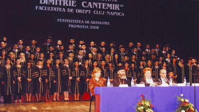 La festivitatea de absolvire a studenţilor Facultăţii de Drept din Cluj-Napoca (2008)